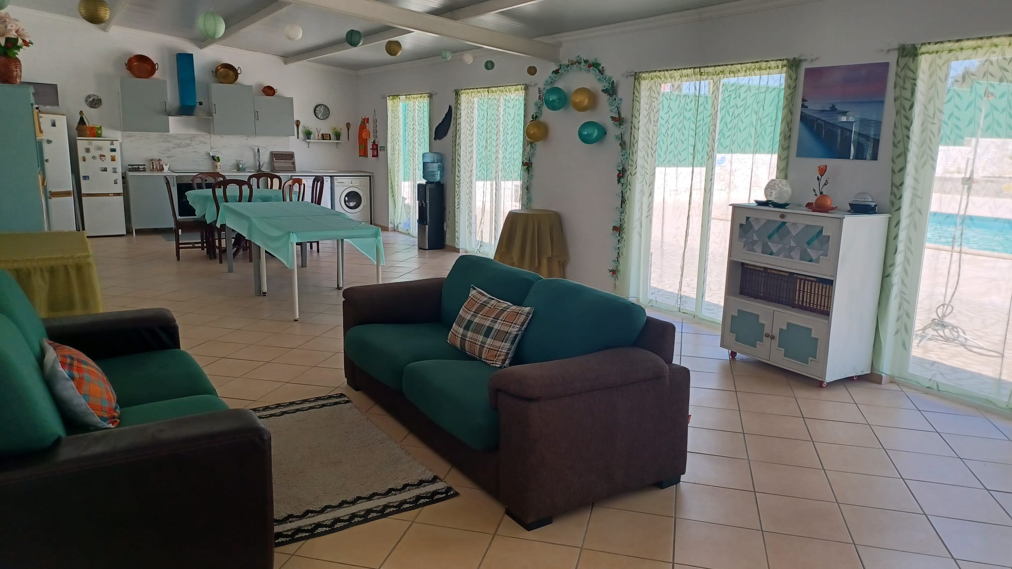 Piscina e lounge - imagem 2