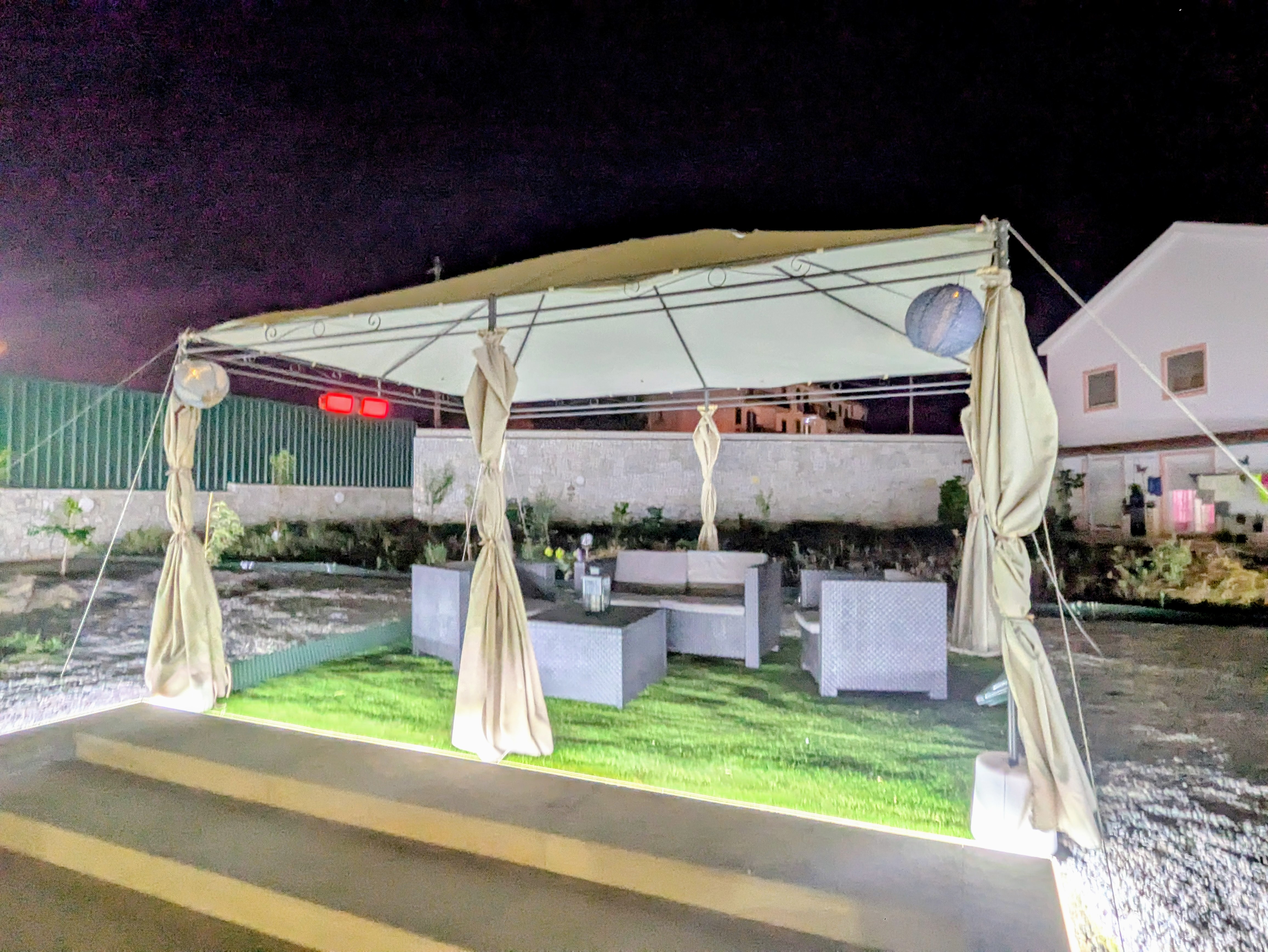 Pérgula no exterior